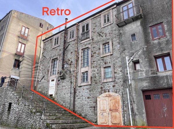 locale commerciale in vendita ad Altavilla Milicia