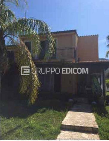 casa indipendente in vendita ad Altavilla Milicia