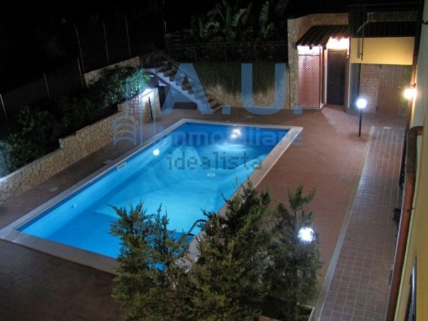 casa indipendente in vendita ad Altavilla Milicia