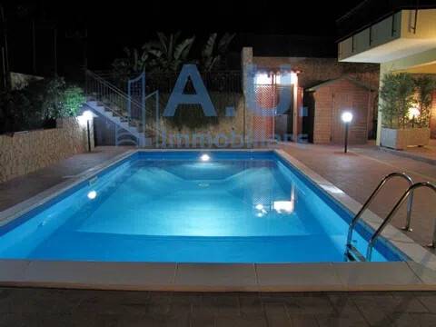 casa indipendente in vendita ad Altavilla Milicia