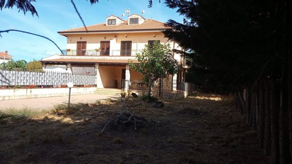 casa indipendente in vendita ad Altavilla Milicia