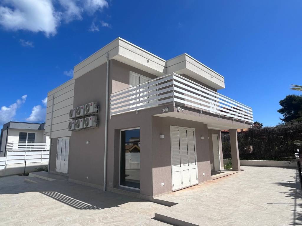 casa indipendente in vendita ad Altavilla Milicia