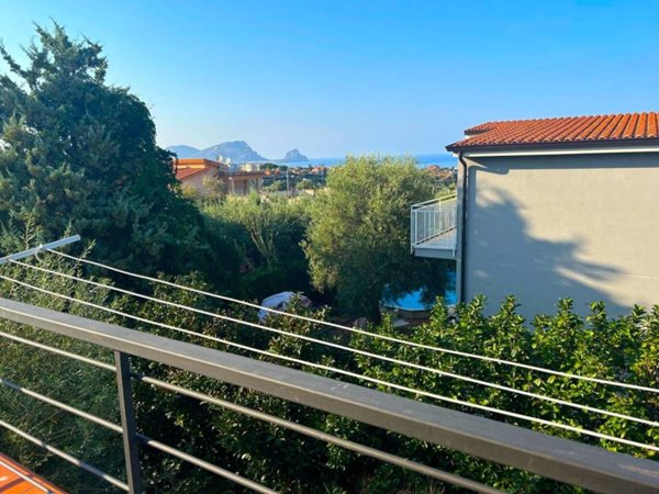 casa indipendente in vendita ad Altavilla Milicia in zona Torre Colonna