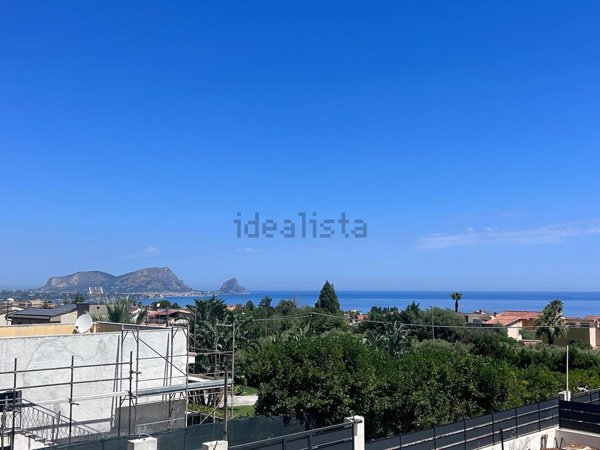 casa indipendente in vendita ad Altavilla Milicia in zona Torre Colonna