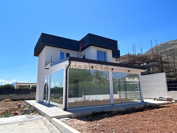 casa indipendente in vendita ad Altavilla Milicia