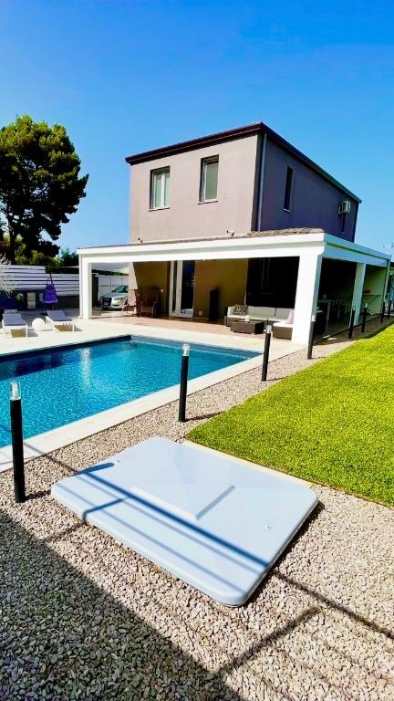 casa indipendente in vendita ad Altavilla Milicia