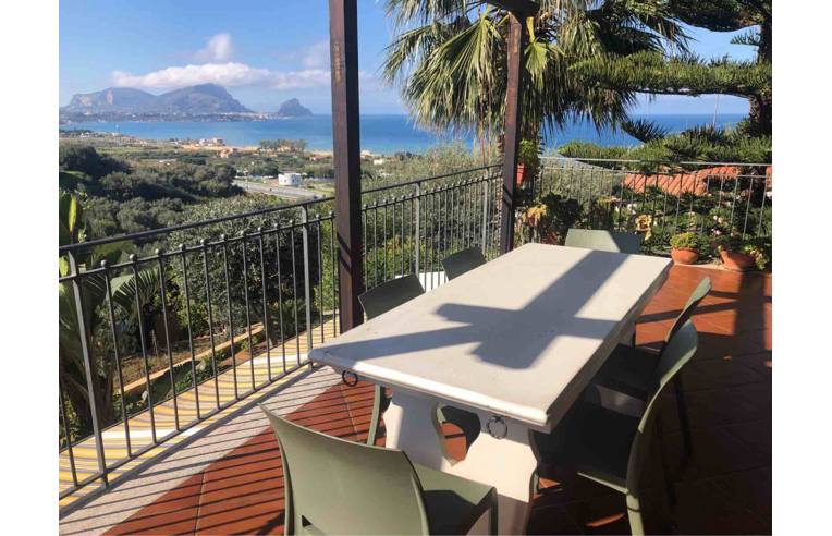 casa indipendente in vendita ad Altavilla Milicia