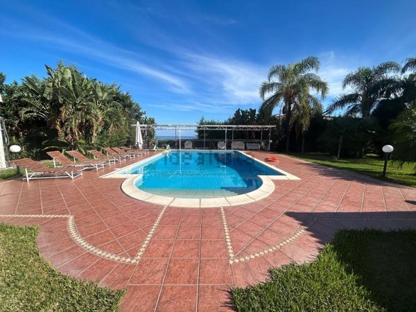 casa indipendente in vendita ad Altavilla Milicia