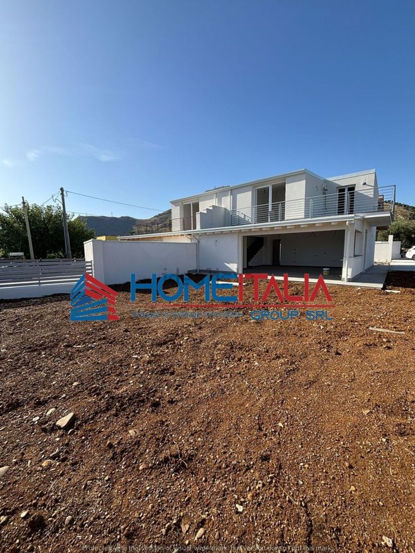 casa indipendente in vendita ad Altavilla Milicia