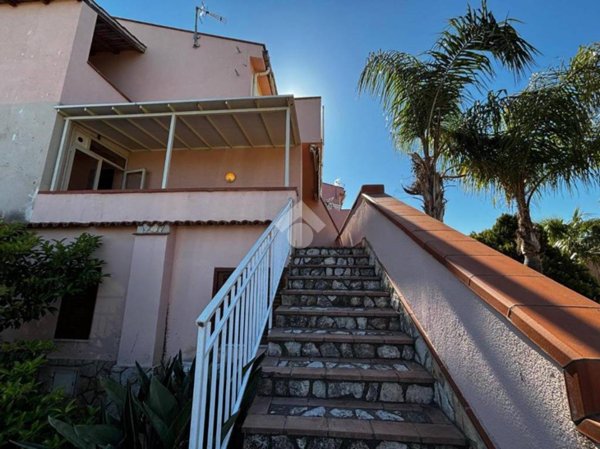casa indipendente in vendita ad Altavilla Milicia