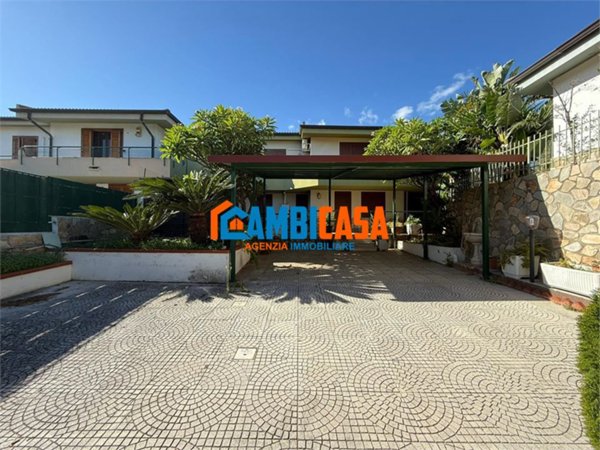 casa indipendente in vendita ad Altavilla Milicia
