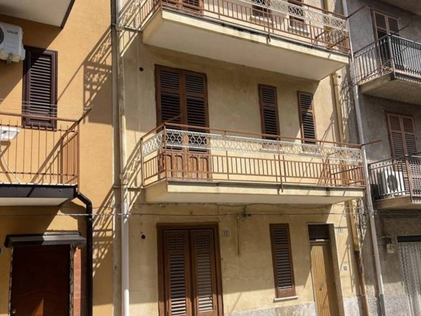 intera palazzina in vendita ad Altavilla Milicia