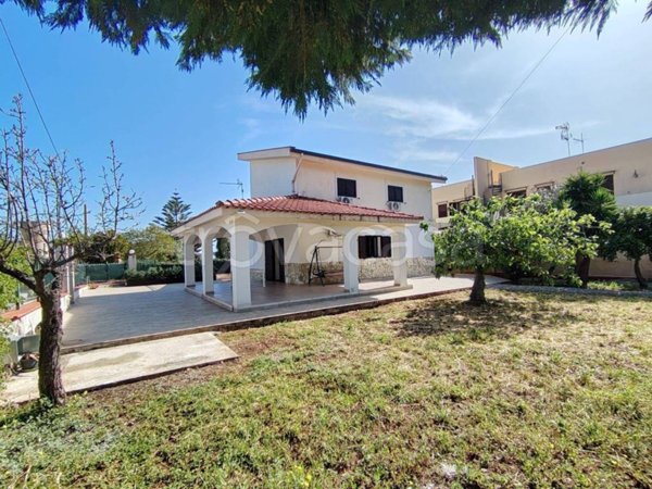 casa indipendente in vendita ad Altavilla Milicia