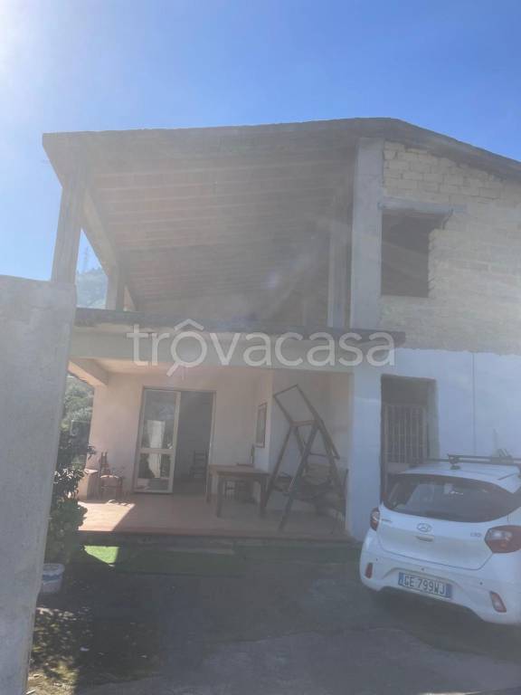 casa indipendente in vendita ad Altavilla Milicia