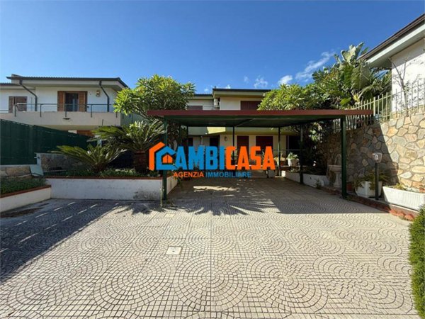 casa indipendente in vendita ad Altavilla Milicia