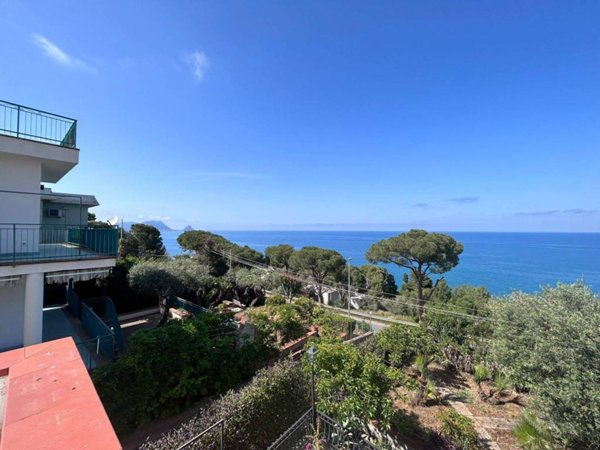 casa indipendente in vendita ad Altavilla Milicia in zona Torre Colonna