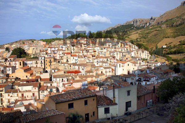 casa indipendente in vendita ad Altavilla Milicia