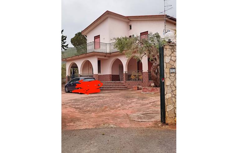 casa indipendente in vendita ad Altavilla Milicia