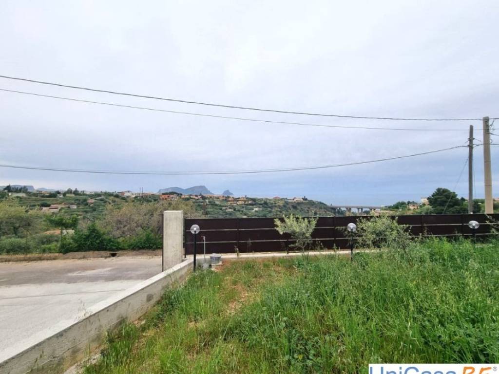 casa indipendente in vendita ad Altavilla Milicia