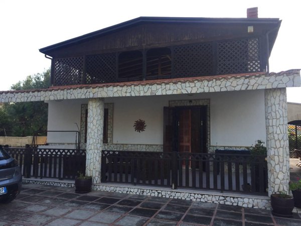 casa indipendente in vendita ad Altavilla Milicia