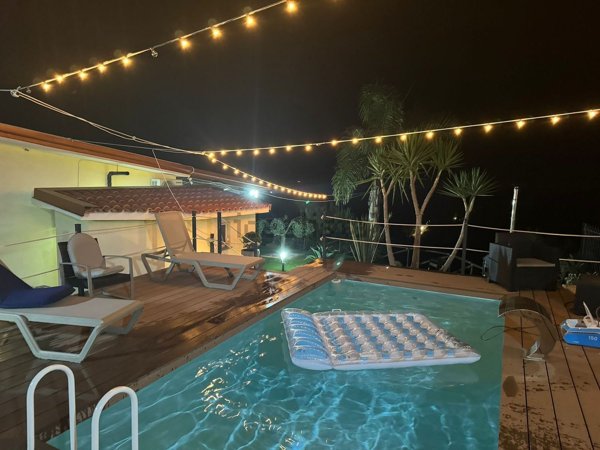casa indipendente in vendita ad Altavilla Milicia in zona Torre Colonna