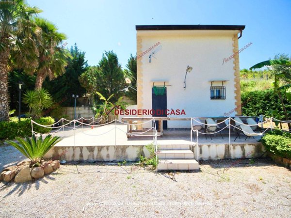 casa indipendente in vendita ad Altavilla Milicia