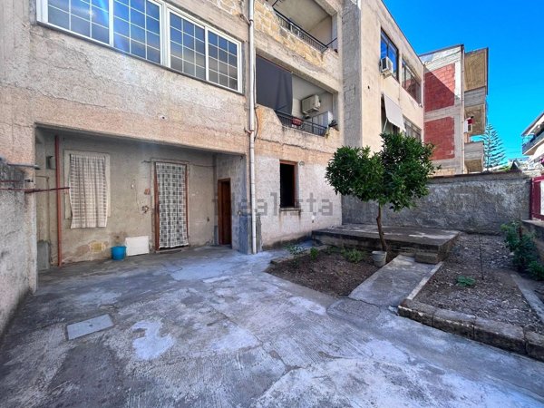 appartamento in vendita ad Altavilla Milicia in zona Torre Colonna