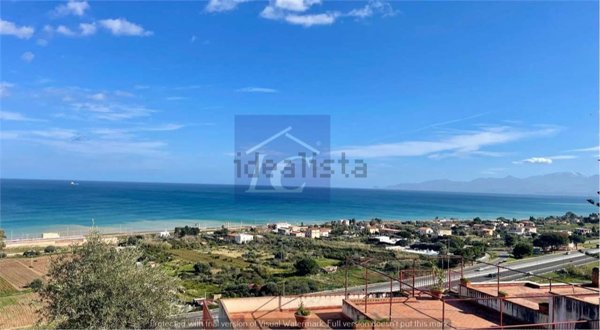 appartamento in vendita ad Altavilla Milicia in zona Torre Colonna