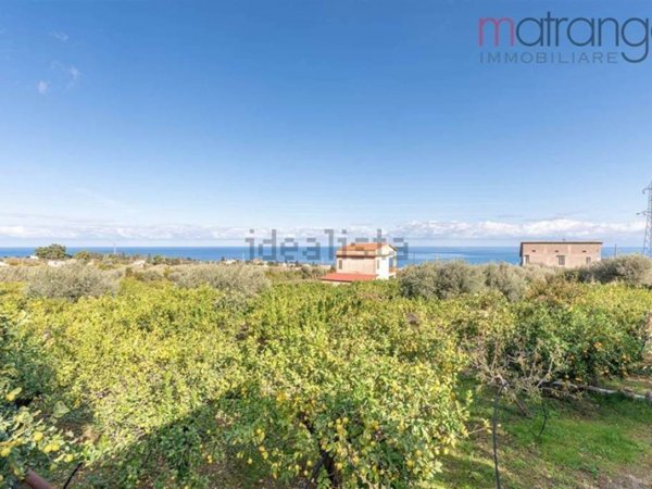casa indipendente in vendita ad Altavilla Milicia