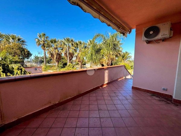 casa indipendente in vendita ad Altavilla Milicia in zona Torre Colonna