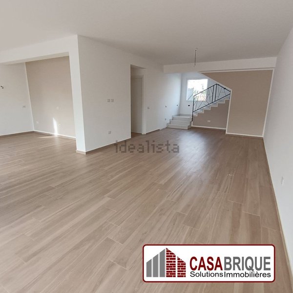 casa indipendente in vendita ad Altavilla Milicia in zona Torre Colonna