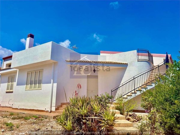 casa indipendente in vendita ad Altavilla Milicia in zona Torre Colonna