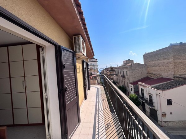 appartamento in vendita ad Altavilla Milicia