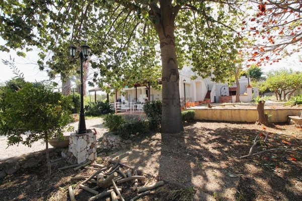 casa indipendente in vendita ad Altavilla Milicia