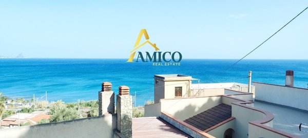 casa indipendente in vendita ad Altavilla Milicia in zona Torre Colonna