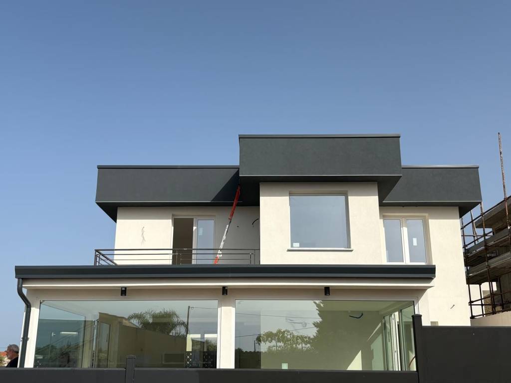 casa indipendente in vendita ad Altavilla Milicia in zona Torre Colonna