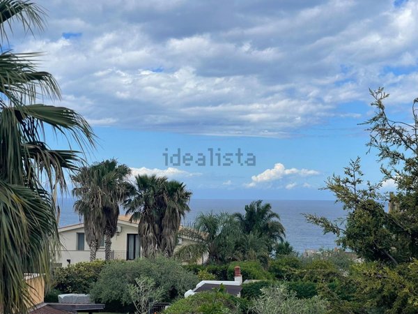 casa indipendente in vendita ad Altavilla Milicia in zona Torre Colonna