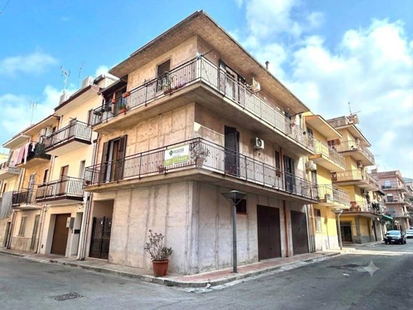 quadrivano in vendita ad Altavilla Milicia