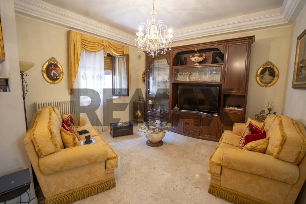 casa indipendente in vendita ad Altavilla Milicia