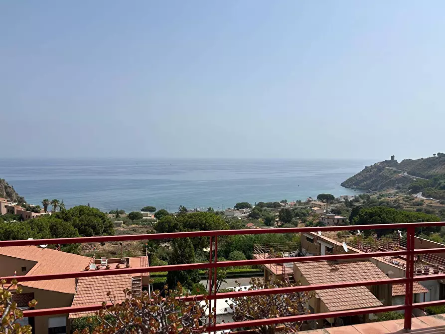 casa indipendente in vendita ad Altavilla Milicia in zona Torre Colonna