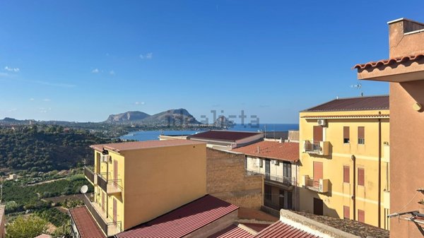 appartamento in vendita ad Altavilla Milicia