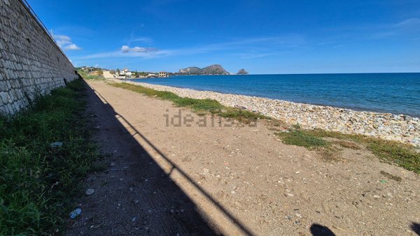 terreno in vendita ad Altavilla Milicia