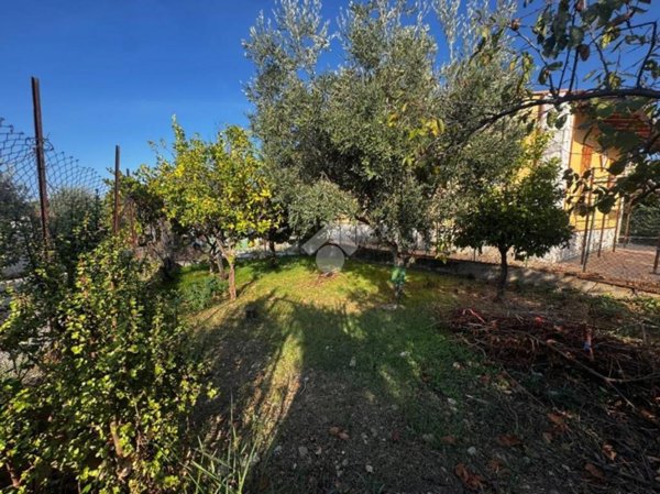 terreno in vendita ad Altavilla Milicia in zona Torre Colonna