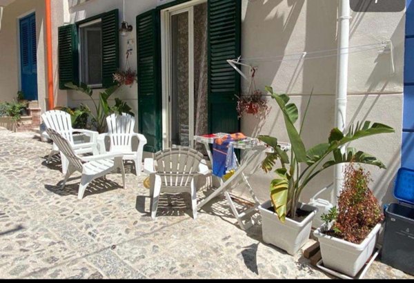 appartamento in vendita ad Altavilla Milicia