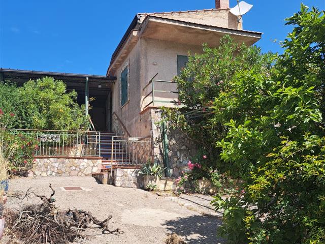 casa indipendente in vendita ad Altofonte