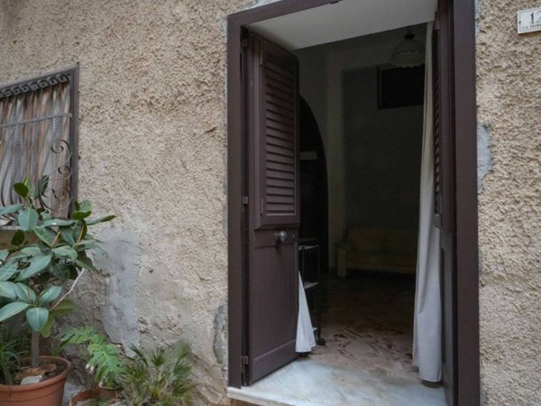 intera palazzina in vendita ad Altofonte