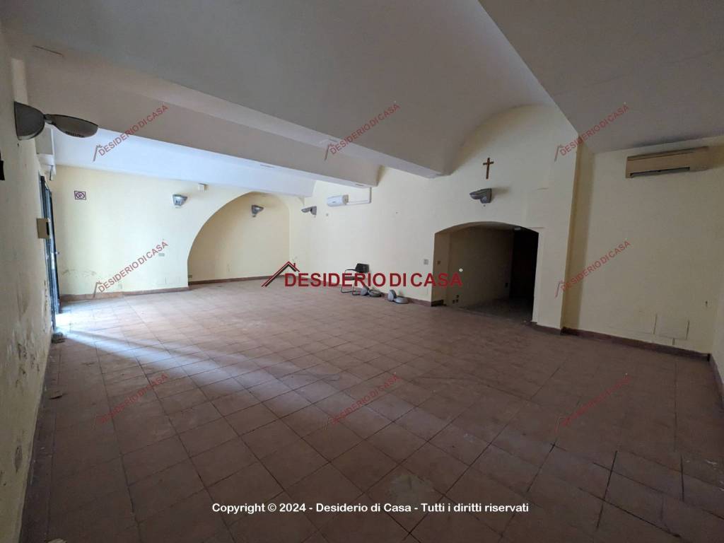 negozio in vendita ad Altofonte
