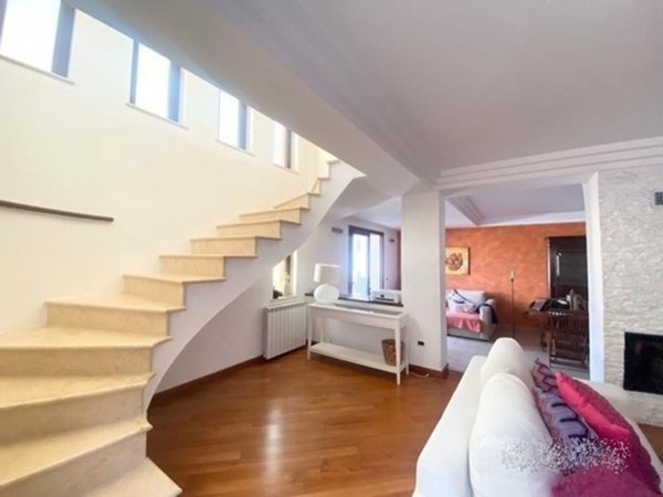 casa indipendente in vendita ad Altofonte in zona Piano Maglio