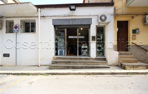 locale commerciale in vendita ad Altofonte