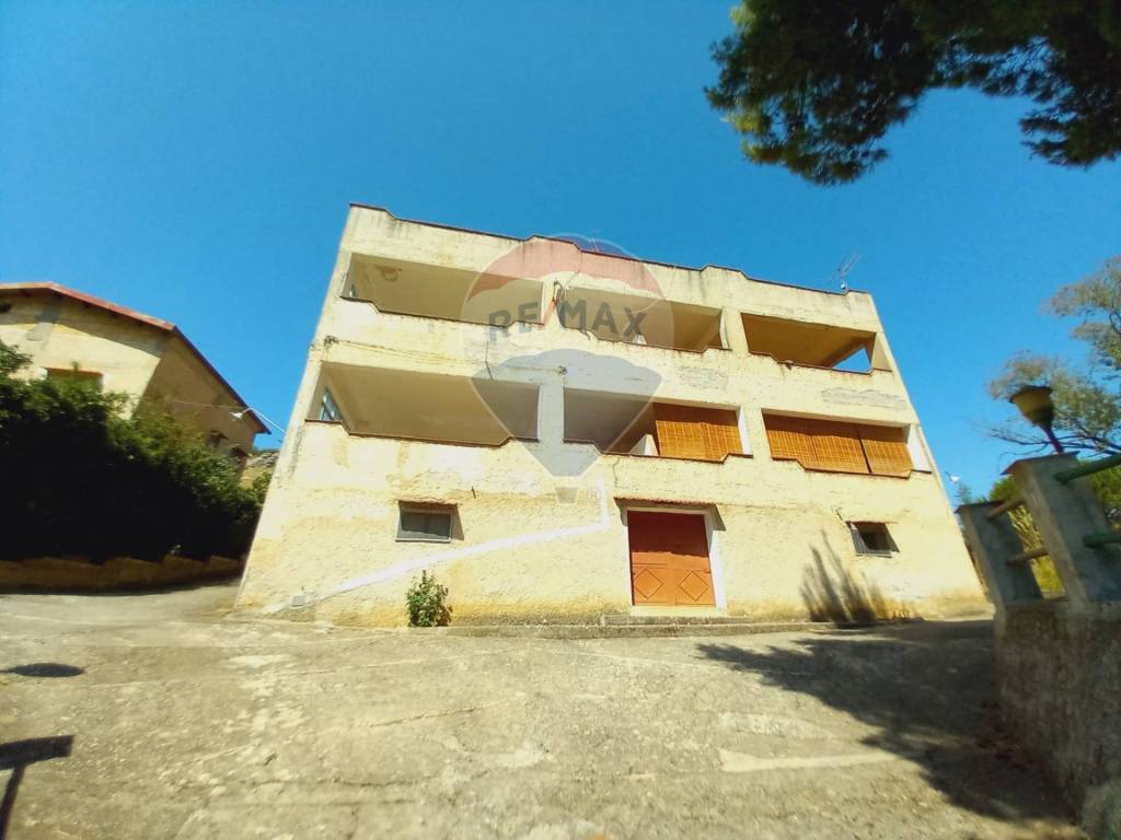 casa indipendente in vendita ad Altofonte
